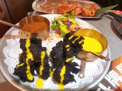 黑漆漆的黑洞炸鸡-烧本烧·自助烤肉(勒泰中心店)