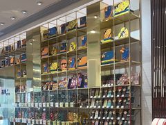 -VENCHI 闻绮(上海佛罗伦萨小镇店)