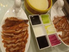 -鑫皇朝酒店(建设一路店)