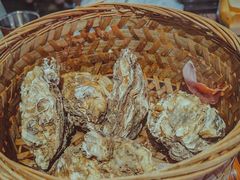 -蚝堡海鲜·威海菜·海肠捞饭·烧烤·亚洲吃蚝公司(幸福门店)