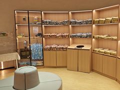 -涨巢·潮玩水疗局