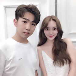 -INS hair salon