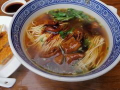 -沪西老弄堂面馆(定西路店)