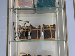 -奢物·巴黎站奢侈品回收寄售