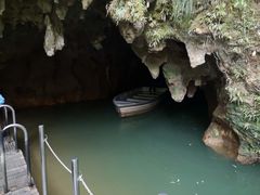 -怀托摩萤火虫洞