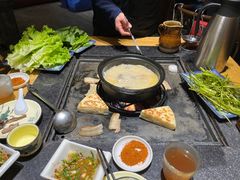 -有一锅·野生菌黑山羊腊排骨火锅(古城北门店)