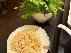 -鲜入唯煮·港式海鲜牛肉火锅(金宝街店)