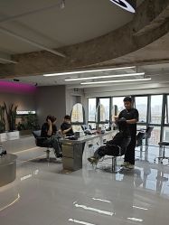 -宫铭烫发染发接发店