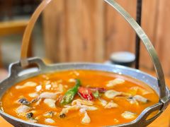 -老滇山寨•云南特色菜•地方菜•民族风情歌舞表演(金碧店)