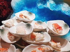-雍容荟帝王蟹活龙虾展台自助(IFS黑金店)
