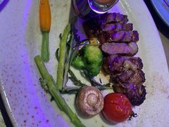 -J·one Bistro吉萬酒厨·牛排
