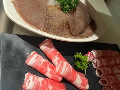 -海底捞火锅鲜切牛肉主题店(长寿路店)