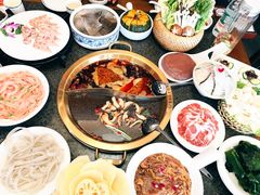 -小天鹅火锅·一线江景洪鼎旗舰店(洪崖洞店)