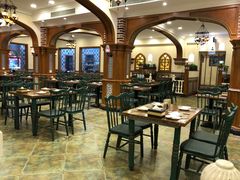 大堂-清真·玛丽亚新疆菜主题餐厅(浙江中路店)