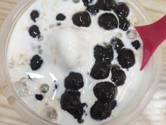 黑糖珍珠大圣代-蜜雪冰城(东方广场德胜楼店)