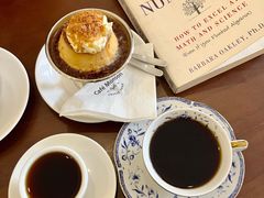 -Café Monson
