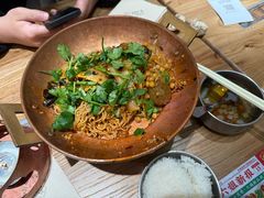 -成都你六姐·牛肉冒菜(信泰中心商场店)