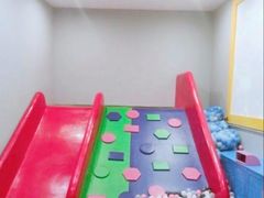 -彩色熊猫剧场