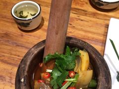 -老滇山寨•云南特色菜•地方菜•民族风情歌舞表演(金碧店)