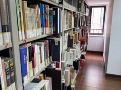 -上海市静安区图书馆(新闸路馆)