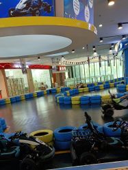 -卡尔飞车(武汉青山印象城店)