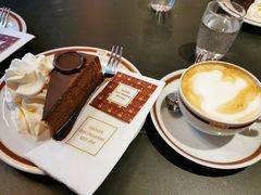-Cafe Sacher(WIEN)