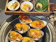 -围炉肉舍•炭烤活鳗•丹东海鲜烤肉(步行街店)