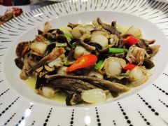 -谊荣海鲜大牌档(石湖店)