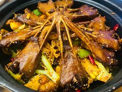 干锅鸭下巴-靓蛙馆