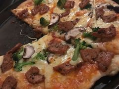 奥尔良鸡肉披萨-秀·爱尔兰餐吧(上海路店)