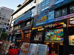 -BHC炸鸡(明洞总店)