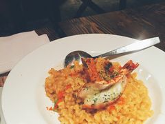 -layback cafe & bar