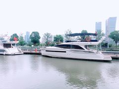 -北外滩百艇汇游艇俱乐部