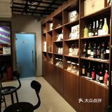 店铺里有现做的展示，有咖啡