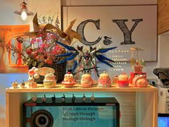 -C.Y Cafe