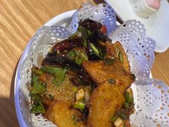 -何师傅美蛙鱼头(汉街店)