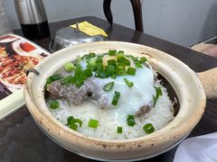 免治牛肉煲仔饭-兴记菜馆