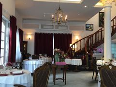-La Villa French Restaurant