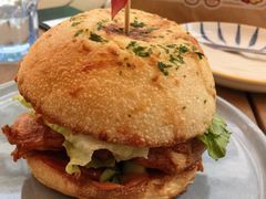 -必胜客(上海华谊新所店)