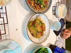 -丹江口渔村·湘味厨房(桃园店)