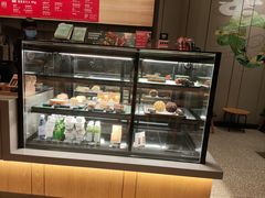 面包甜点陈列柜-星巴克(长沙友阿奥特莱斯店)