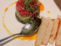 牛肉塔塔配牛油果黑橄榄酱-Solo(衡山路店)