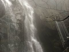 -藏龙百瀑风景区