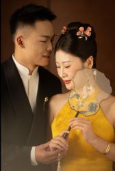 -雪中彩影婚纱摄影·微光艺术中心