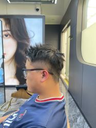 -藤野造型•烫染专业店