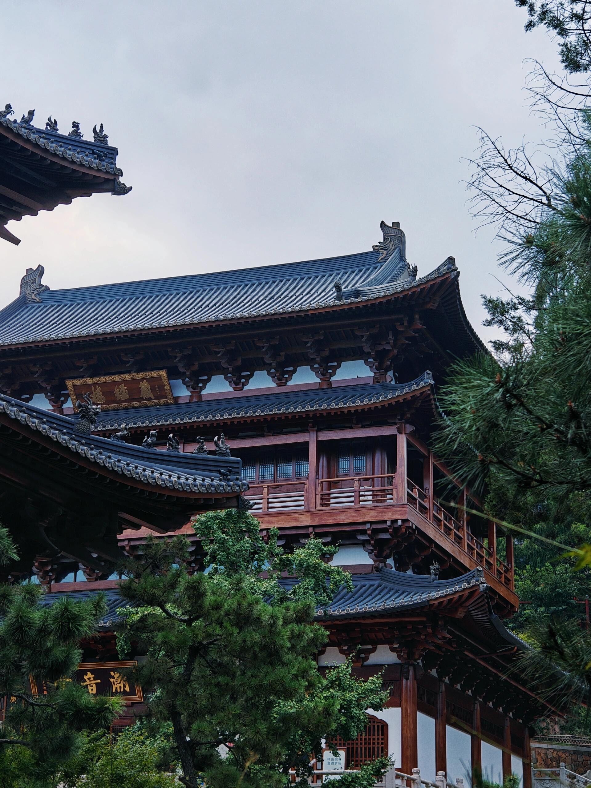 径山寺和灵隐寺齐名,甚至以前远超灵隐寺❗整体建筑风格是唐代建筑