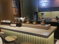 -星巴克臻选(上海中环广场2F店)