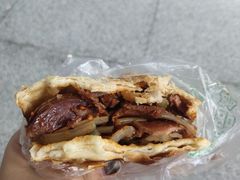 夹牛肉凉粉-小陈方酥锅盔(古城总店)