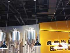 -HUZI虎滋精酿餐吧(京西大悦城店)