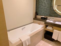 -广州花都皇冠假日酒店